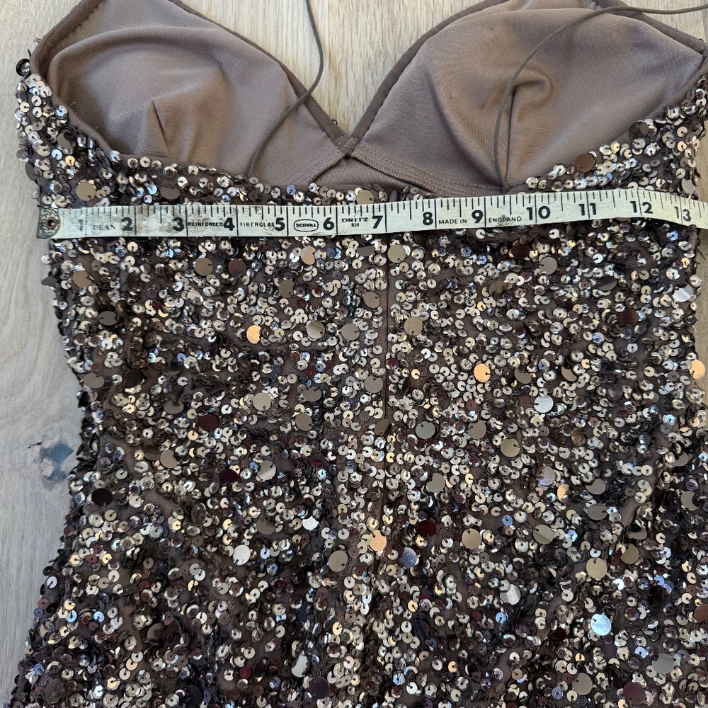 Cache Glittering Dress in Gold Metallic - Picture 9 of 9